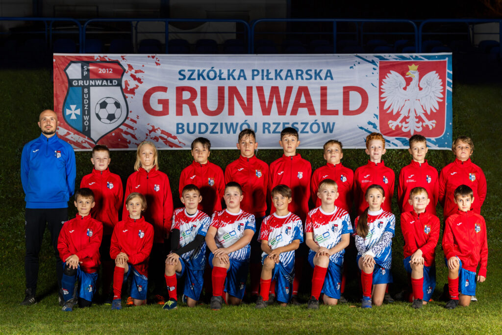 Drużyna Zieliński rocznik 2012 w szkółce Grunwlad Budziwój Rzeszów
